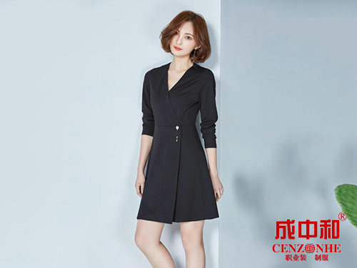 V領(lǐng)連衣裙1 V領(lǐng)連衣裙1