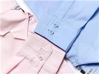 襯衣要不要?jiǎng)e進(jìn)褲子里？看看型男怎么做！