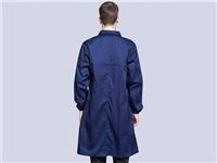 夏天到底是穿長款工作服呢，還是選擇短袖的呢